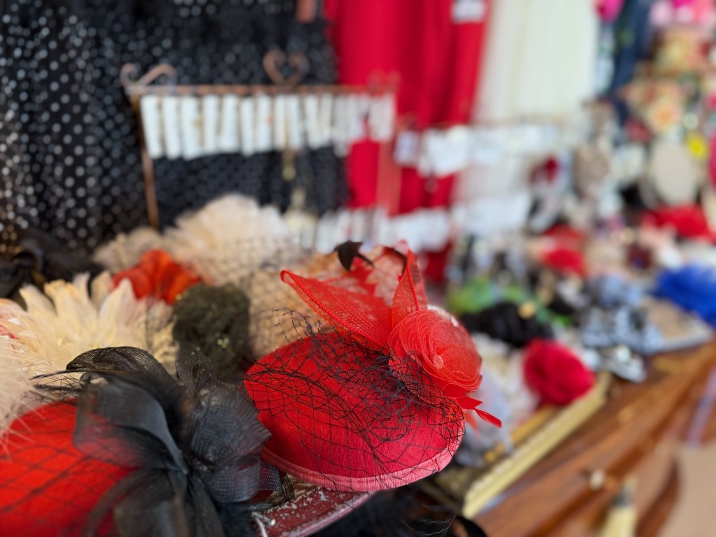 LEONARDO -レオナルド- | 大阪市城東区・蒲生4丁目のレディースショップ